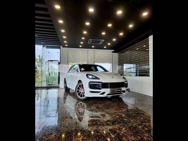 Second Hand Porsche Cayenne Base [2020-2023] in Faridabad