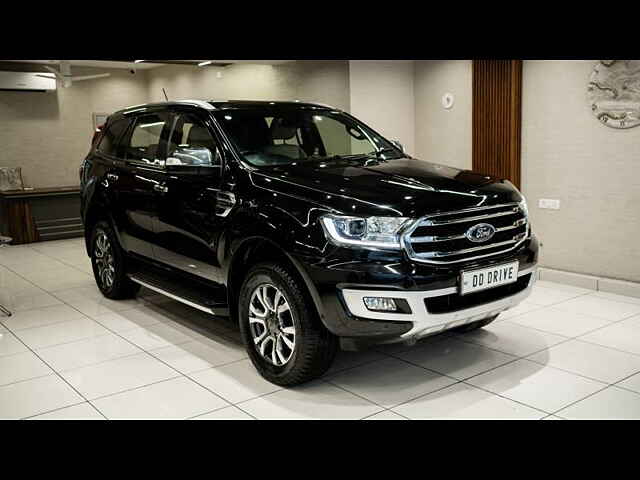 Second Hand Ford Endeavour Titanium Plus 2.0 4x4 AT in Delhi