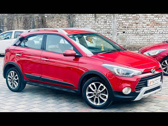 Second Hand Hyundai i20 Active 1.2 SX in Surat