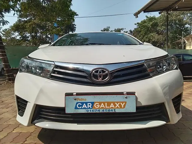 Second Hand Toyota Corolla Altis [2014-2017] JS Petrol in Mumbai
