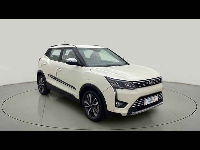 Second Hand Mahindra XUV300 [2019-2024] 1.5 W8 (O) AMT [2019-2020] in Bangalore