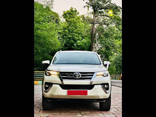 Second Hand Toyota Fortuner [2016-2021] 2.8 4x2 MT [2016-2020] in Lucknow