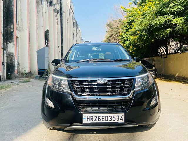 Second Hand Mahindra XUV500 W11 AT in Delhi