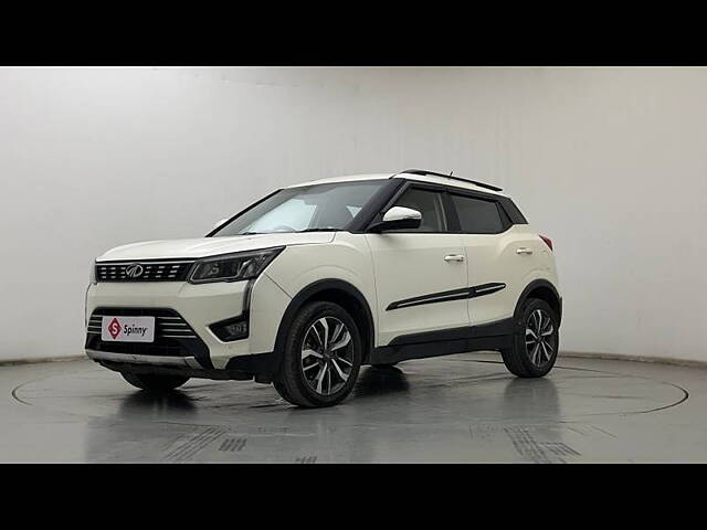 Second Hand Mahindra XUV300 [2019-2024] W8 (O) 1.5 Diesel AMT in Hyderabad