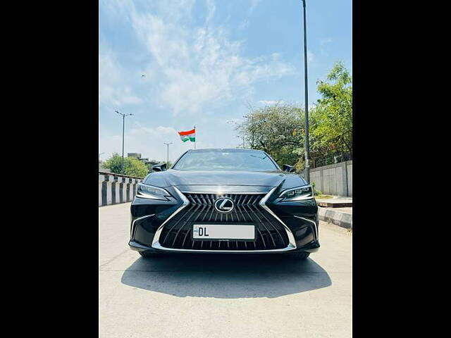 Second Hand Lexus ES 300h Luxury in Delhi