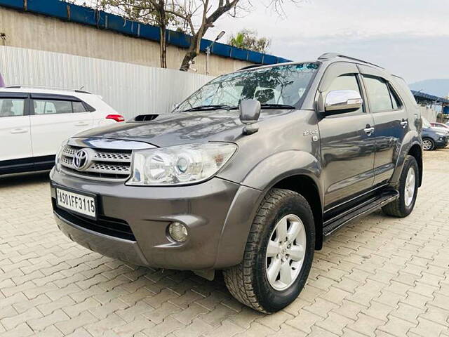 Second Hand Toyota Fortuner [2009-2012] 3.0 MT in Guwahati