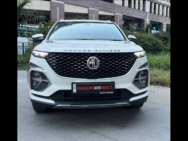 Second Hand MG Hector Plus Sharp 2.0 Diesel Turbo MT 6-STR in Noida