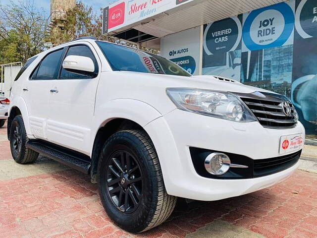 Second Hand Toyota Fortuner 3.0 4x2 MT in अहमदाबाद