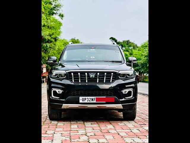 Second Hand Mahindra Scorpio N Z8 Diesel MT 2WD 7 STR [2022] in Lucknow