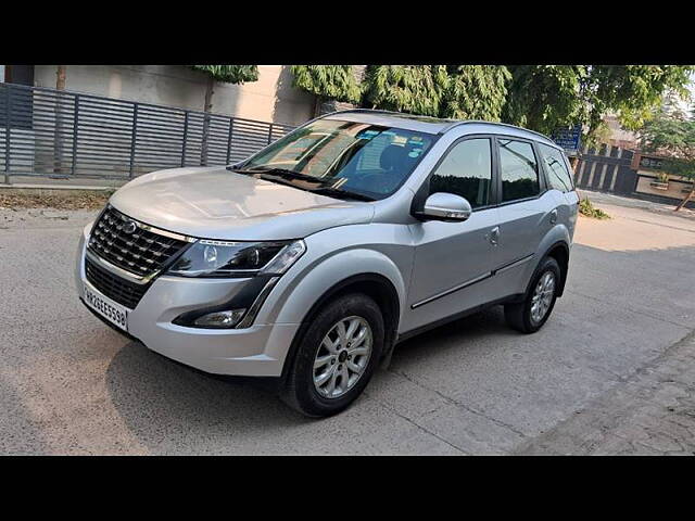 Second Hand Mahindra XUV500 [2015-2018] W9 AT in Faridabad