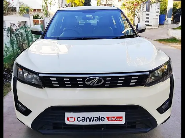Second Hand Mahindra XUV300 W6 1.5 Diesel AMT in Hyderabad