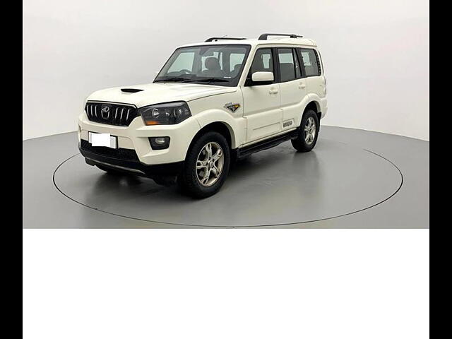 Used 2016 Mahindra Scorpio [2014-2017] S10 for sale in Ahmedabad at  ,91,000 - CarWale