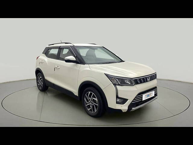 Second Hand Mahindra XUV300 [2019-2024] W8 (O) 1.5 Diesel [2020] in Bangalore