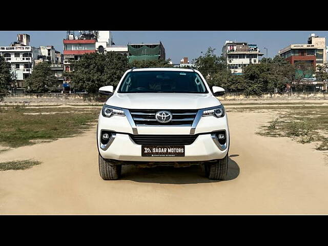 Second Hand Toyota Fortuner [2016-2021] 2.8 4x4 MT [2016-2020] in Delhi