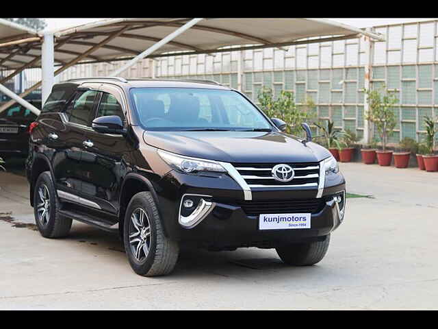 Second Hand Toyota Fortuner [2016-2021] 2.8 4x2 AT [2016-2020] in Delhi