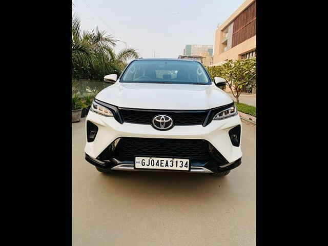 Second Hand Toyota Fortuner Legender 2.8 4X4 AT in Ahmedabad