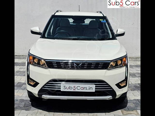 Second Hand Mahindra XUV300 [2019-2024] W8 (O) 1.2 Petrol AMT in Hyderabad