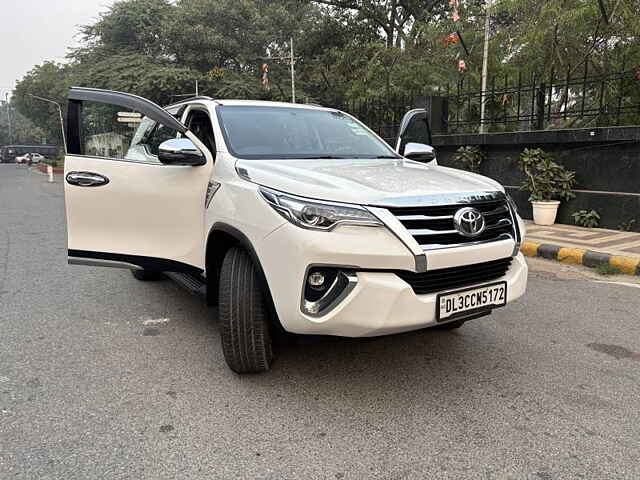 Second Hand Toyota Fortuner [2016-2021] 2.8 4x2 AT [2016-2020] in Delhi