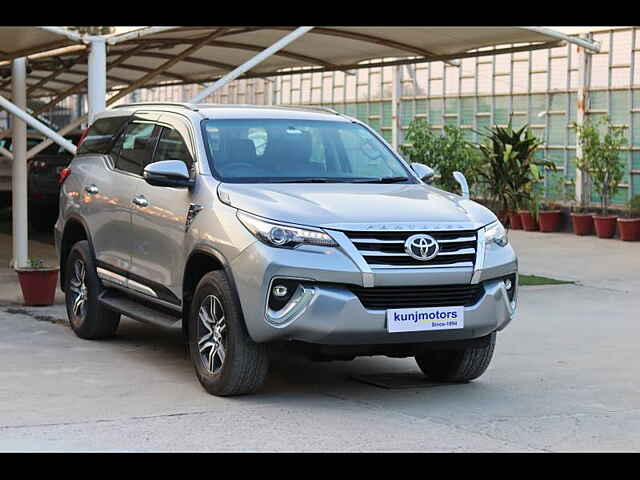 Second Hand Toyota Fortuner [2016-2021] 2.8 4x2 AT [2016-2020] in Delhi