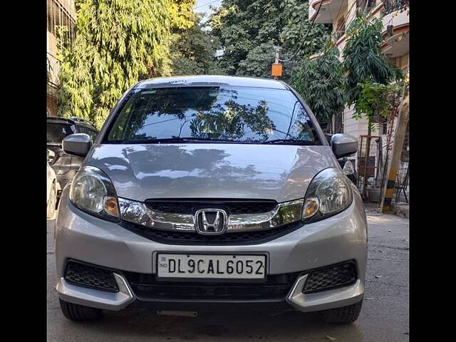 Second Hand Honda Mobilio S Petrol in Delhi