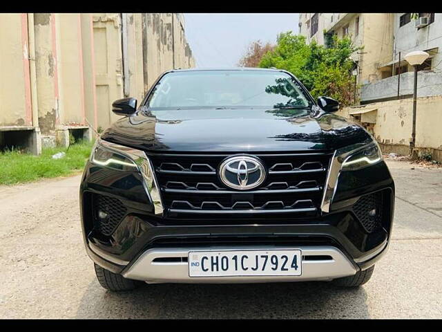 Second Hand Toyota Fortuner 4X4 AT 2.8 Diesel in Delhi