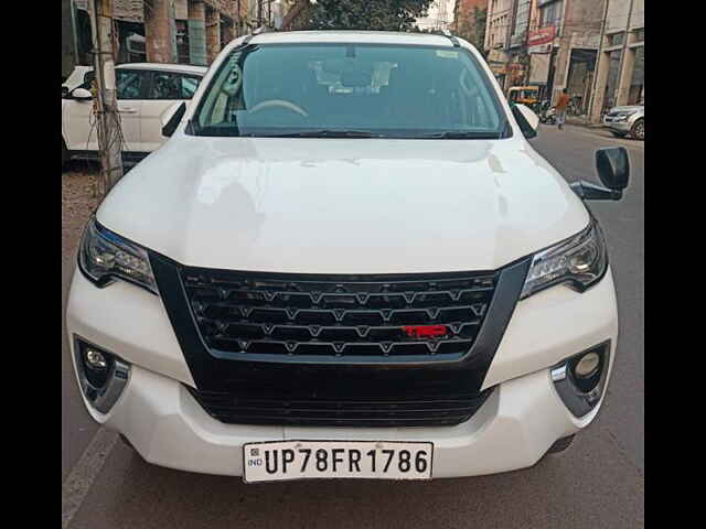 Second Hand Toyota Fortuner [2016-2021] 2.8 4x2 AT [2016-2020] in Kanpur