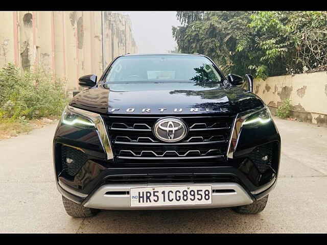 Second Hand Toyota Fortuner 4X2 AT 2.8 Diesel in Delhi