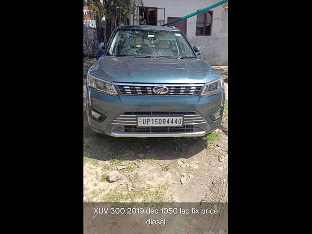 Second Hand Mahindra XUV300 1.5 W8 AMT in Meerut