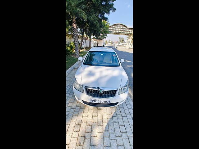 Second Hand Skoda Laura Ambiente 1.9 TDI MT in Ludhiana