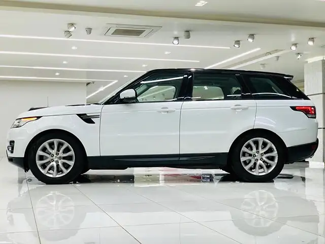 Used 14 Land Rover Range Rover Sport 13 18 Sdv6 Se D For Sale In Mumbai Carwale