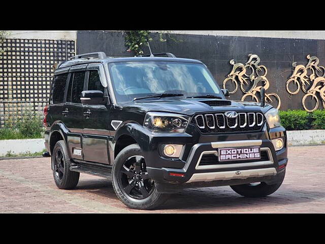 Second Hand Mahindra Scorpio S11 MT 7S in Lucknow