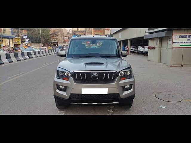 Second Hand Mahindra Scorpio [2014-2017] S10 AT in Delhi