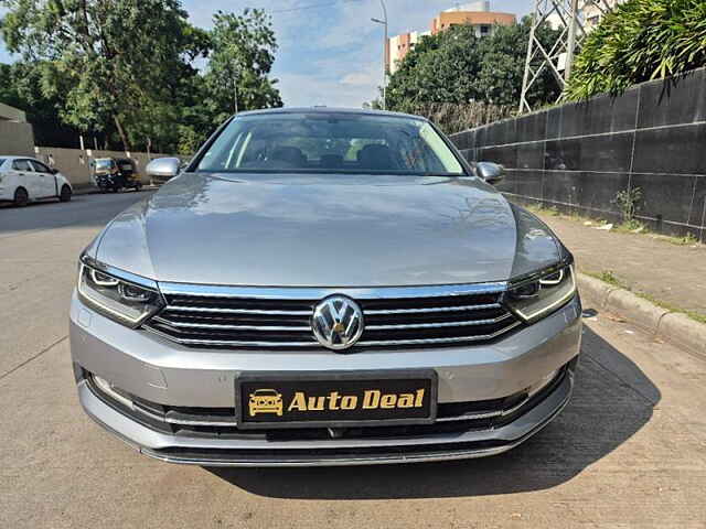 Second Hand Volkswagen Passat Highline in Pune