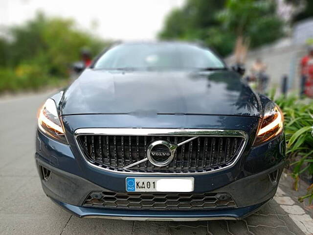 Second Hand Volvo V40 Cross Country [2016-2019] D3 Inscription in Bangalore