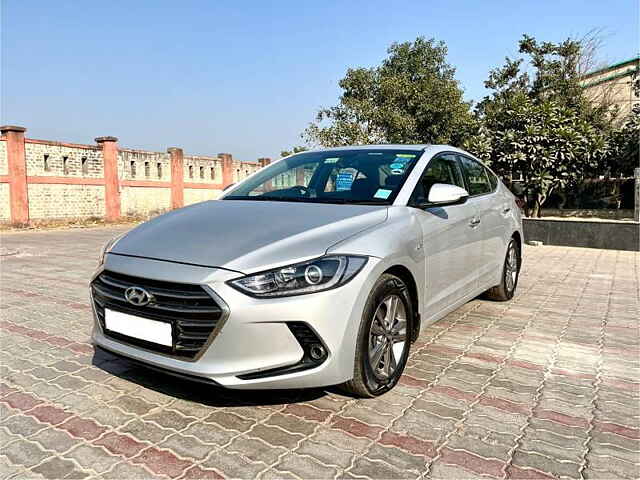 Second Hand Hyundai Elantra SX (O) 2.0 AT in Delhi