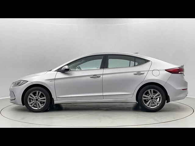 Second Hand Hyundai Elantra SX (O) 2.0 AT in Jaipur