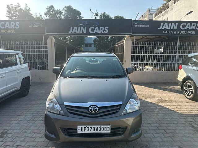 Second Hand Toyota Innova [2009-2012] 2.5 GX 8 STR BS-IV in Lucknow