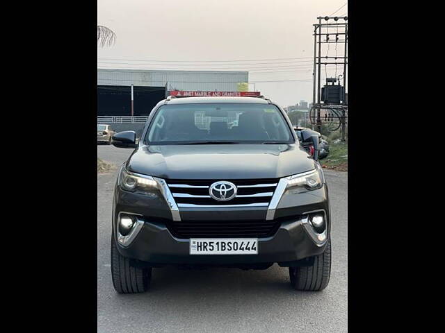 Second Hand Toyota Fortuner [2016-2021] 2.8 4x2 AT [2016-2020] in Chandigarh