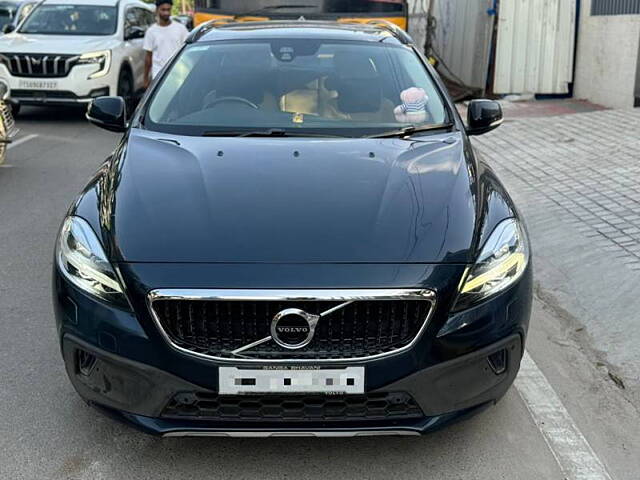 Second Hand Volvo V40 Cross Country [2013-2016] D3 in Hyderabad