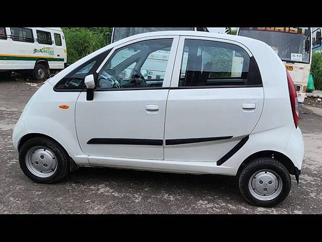 Second Hand Tata Nano CNG emax LX in Delhi