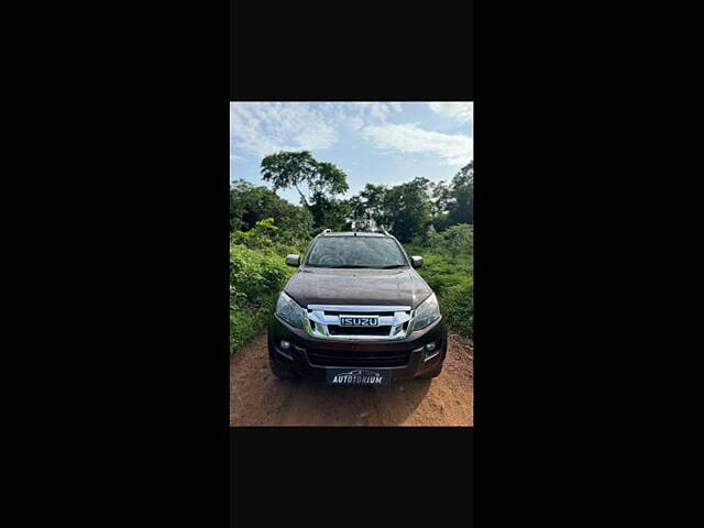 Second Hand Isuzu D-Max V-Cross [2016-2018] 4x4 in Pune