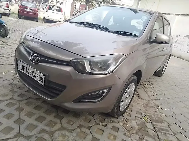 Used 13 Hyundai I 12 14 Magna 1 4 Crdi D For Sale In Ghaziabad Carwale