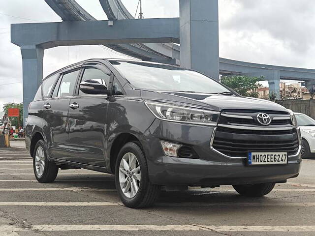 Second Hand Toyota Innova Crysta [2016-2020] 2.4 G 7 STR [2016-2017] in Mumbai