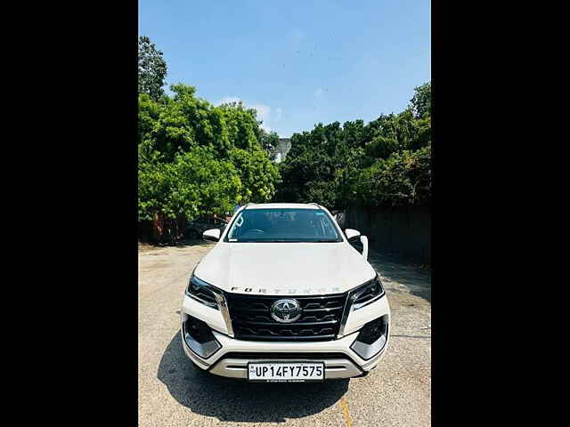 Second Hand Toyota Fortuner 4X2 AT 2.7 Petrol in Delhi