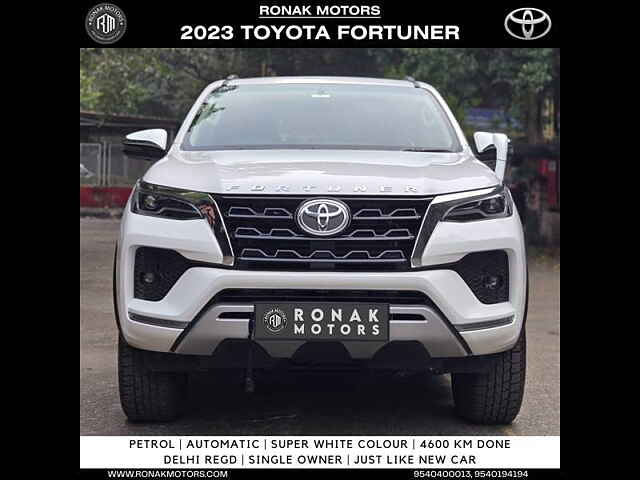 Second Hand Toyota Fortuner 4X2 AT 2.7 Petrol in Chandigarh