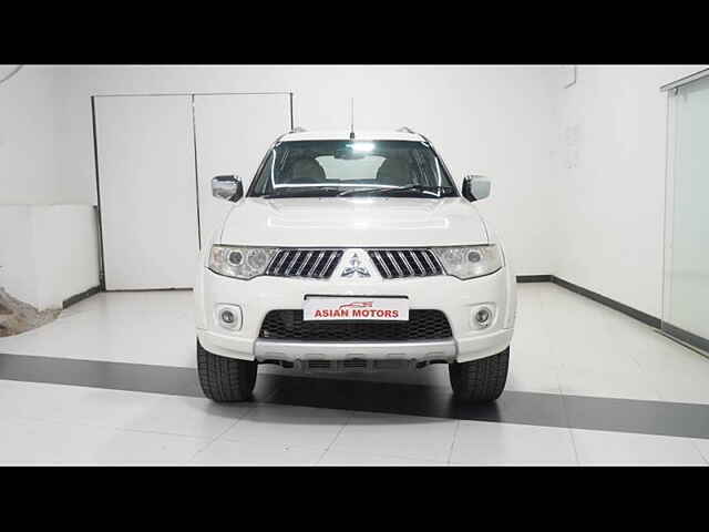 Second Hand Mitsubishi Pajero Sport 2.5 MT in Hyderabad