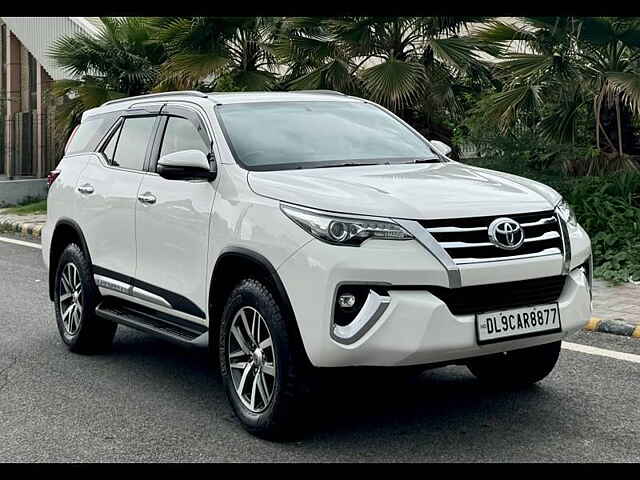 Second Hand Toyota Fortuner [2016-2021] 2.8 4x4 AT in Delhi