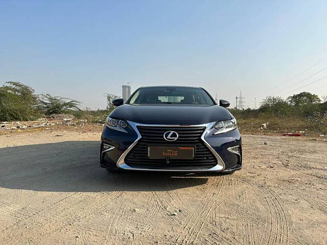 Second Hand Lexus ES 300h Luxury [2020-2021] in Delhi