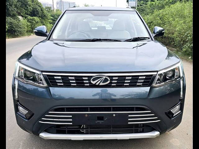 Second Hand Mahindra XUV300 [2019-2024] W8 (O) 1.2 Petrol [2019] in Ahmedabad