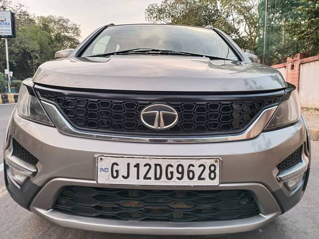 Second Hand Tata Hexa [2017-2019] XT 4x2 7 STR in Ahmedabad